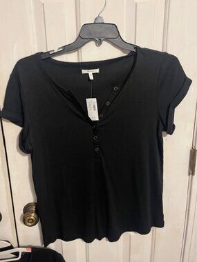 Maurices Black Ribbed Button Neck T-Shirt Size Large NWT